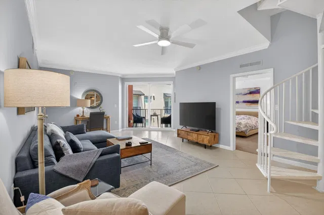 The Astor Residence photo 5