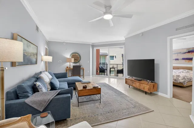 The Astor Residence photo 6
