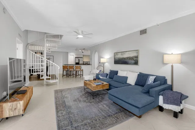 The Astor Residence photo 8