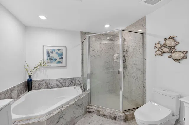 The Astor Residence photo 27