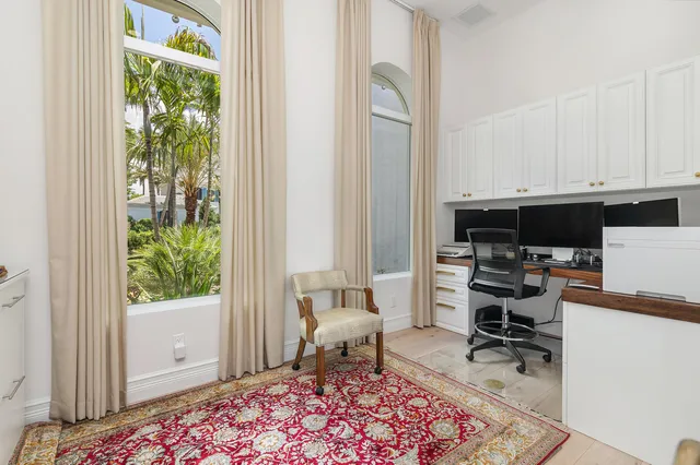 Residence photo 20