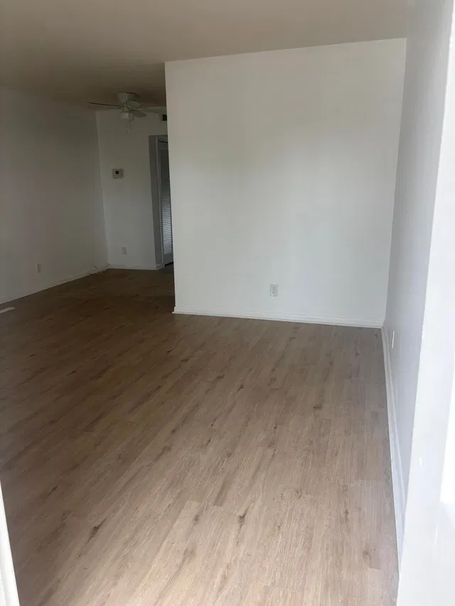 Residence photo 2