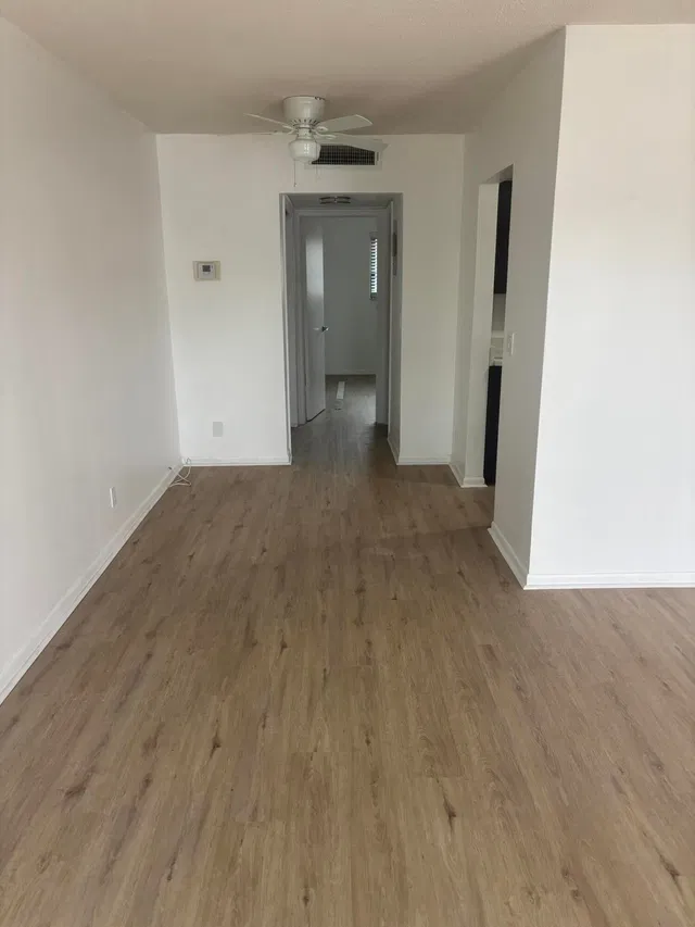 Residence photo 6