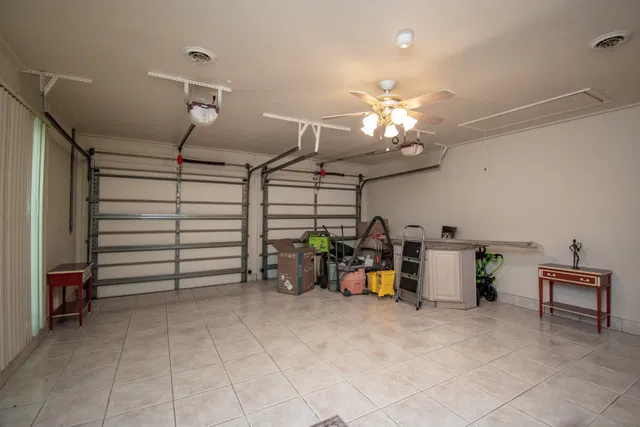 Residence photo 38