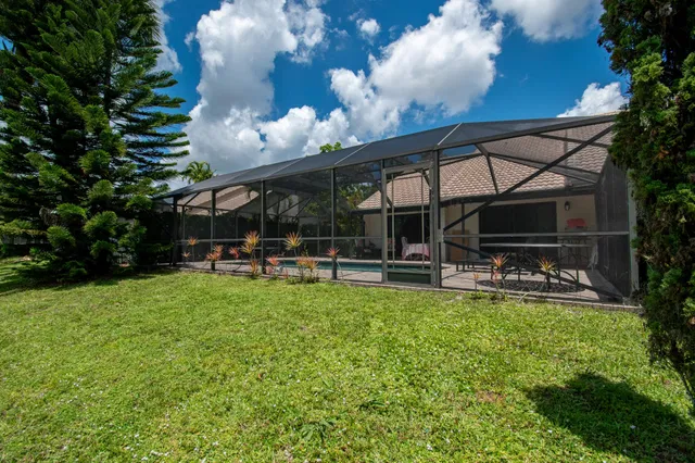 Residence photo 51