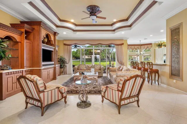 Residence photo 4