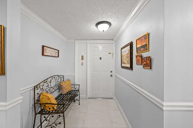 Unit 6509 photo 2