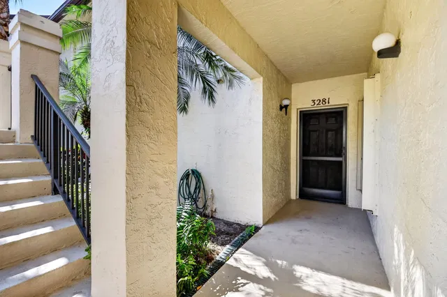 Residence photo 3