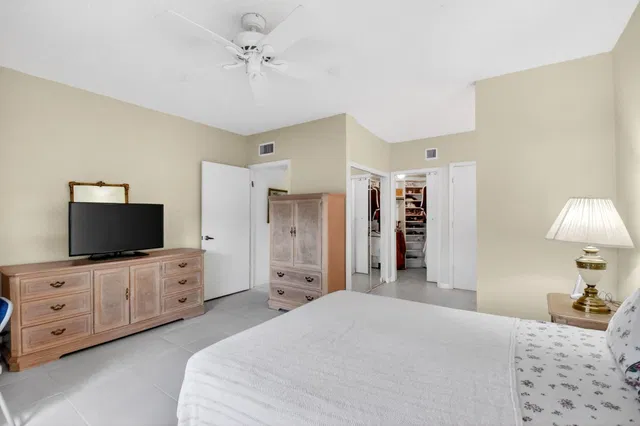 Residence photo 29