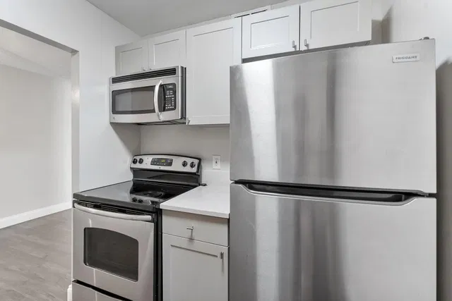 Unit C19 photo 8
