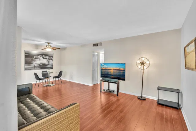 Boca Raton Unit 303 photo 6