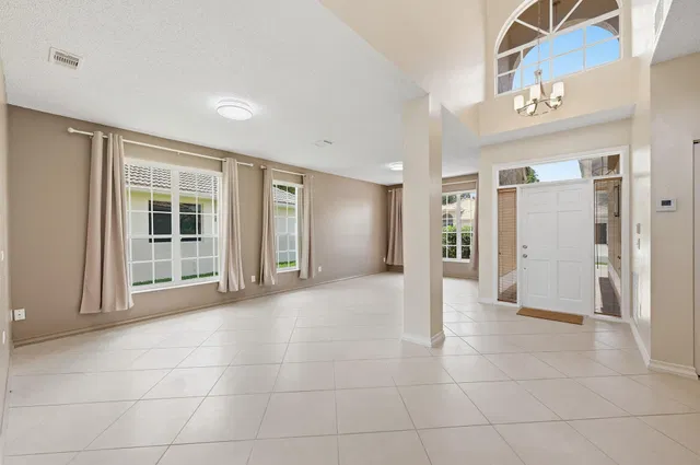  Residence photo 7
