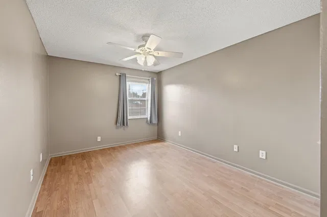  Residence photo 32