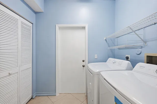  Residence photo 36