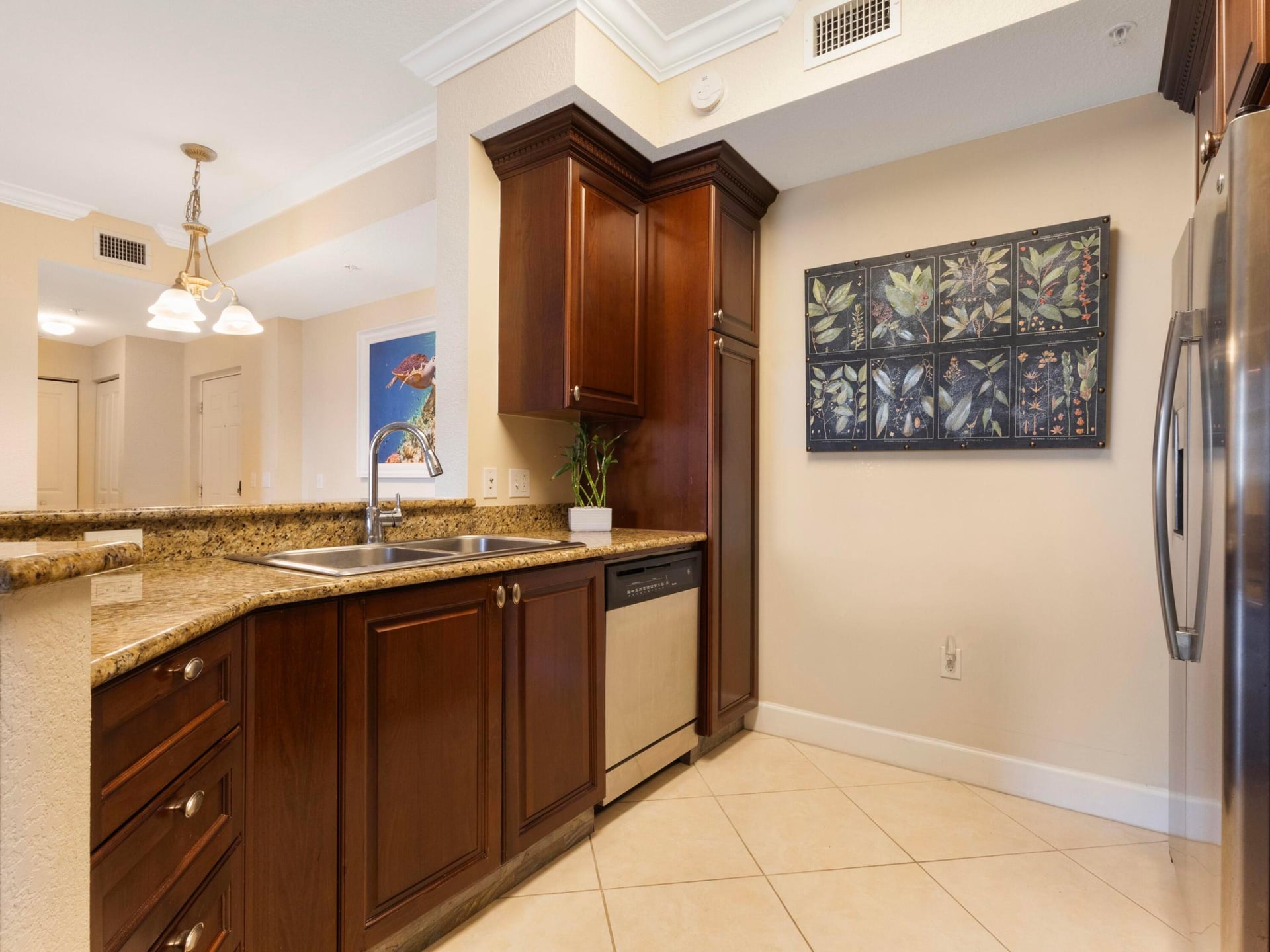 Renaissance Commons II Unit 1412 photo 6