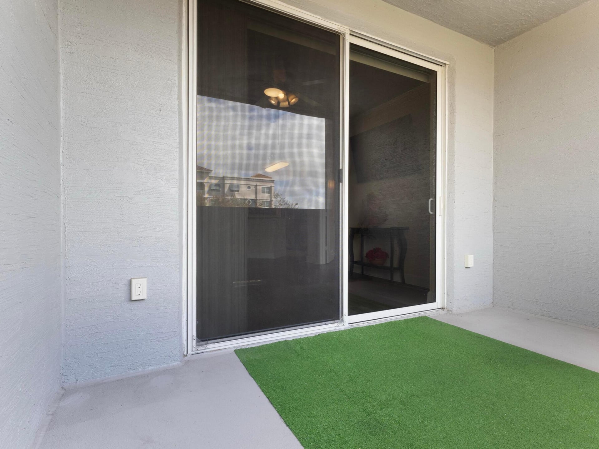 Renaissance Commons II Unit 1412 photo 12