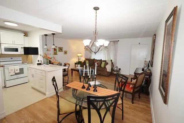 Unit 214 photo 5