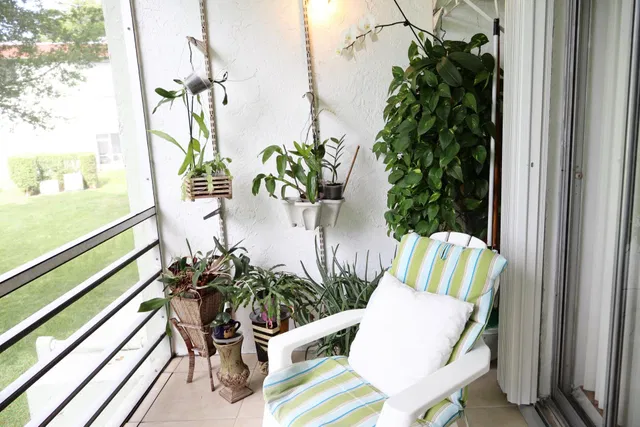 Unit 214 photo 17