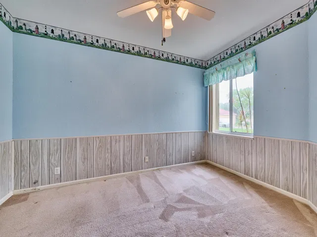 Residence photo 20