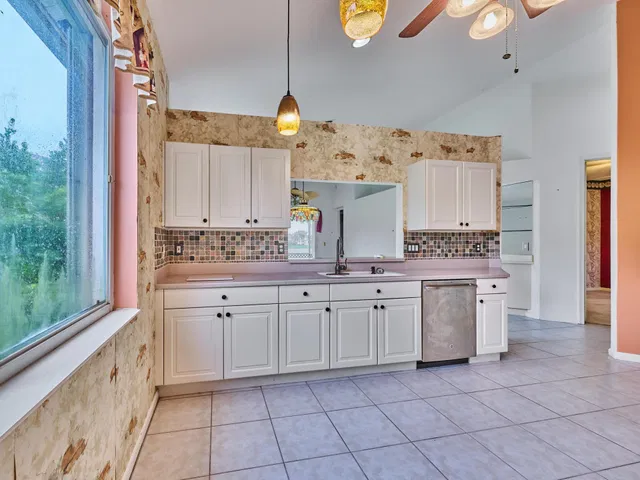 Residence photo 29