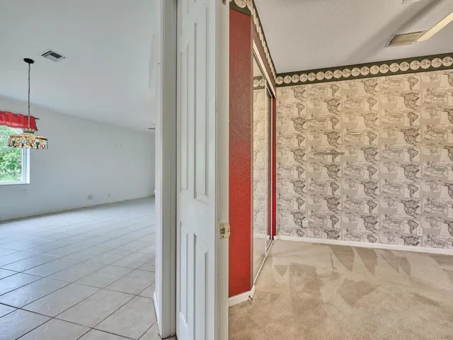 Residence photo 36