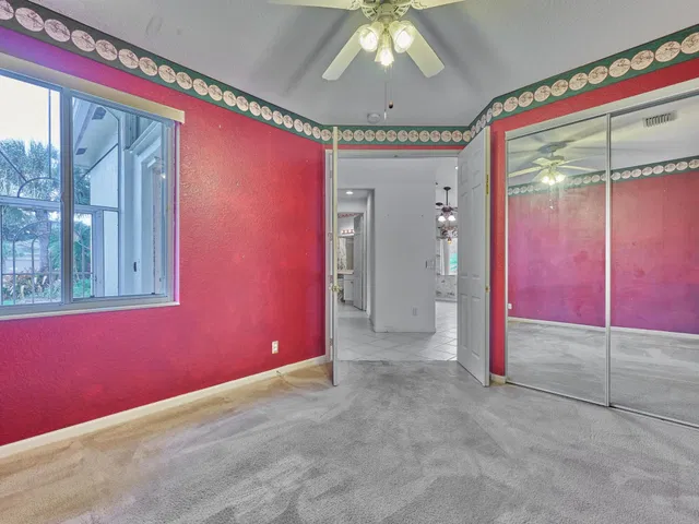 Residence photo 37