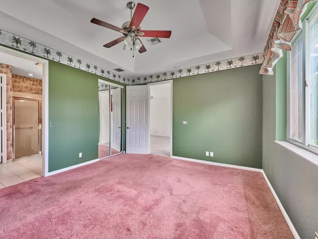Residence photo 49
