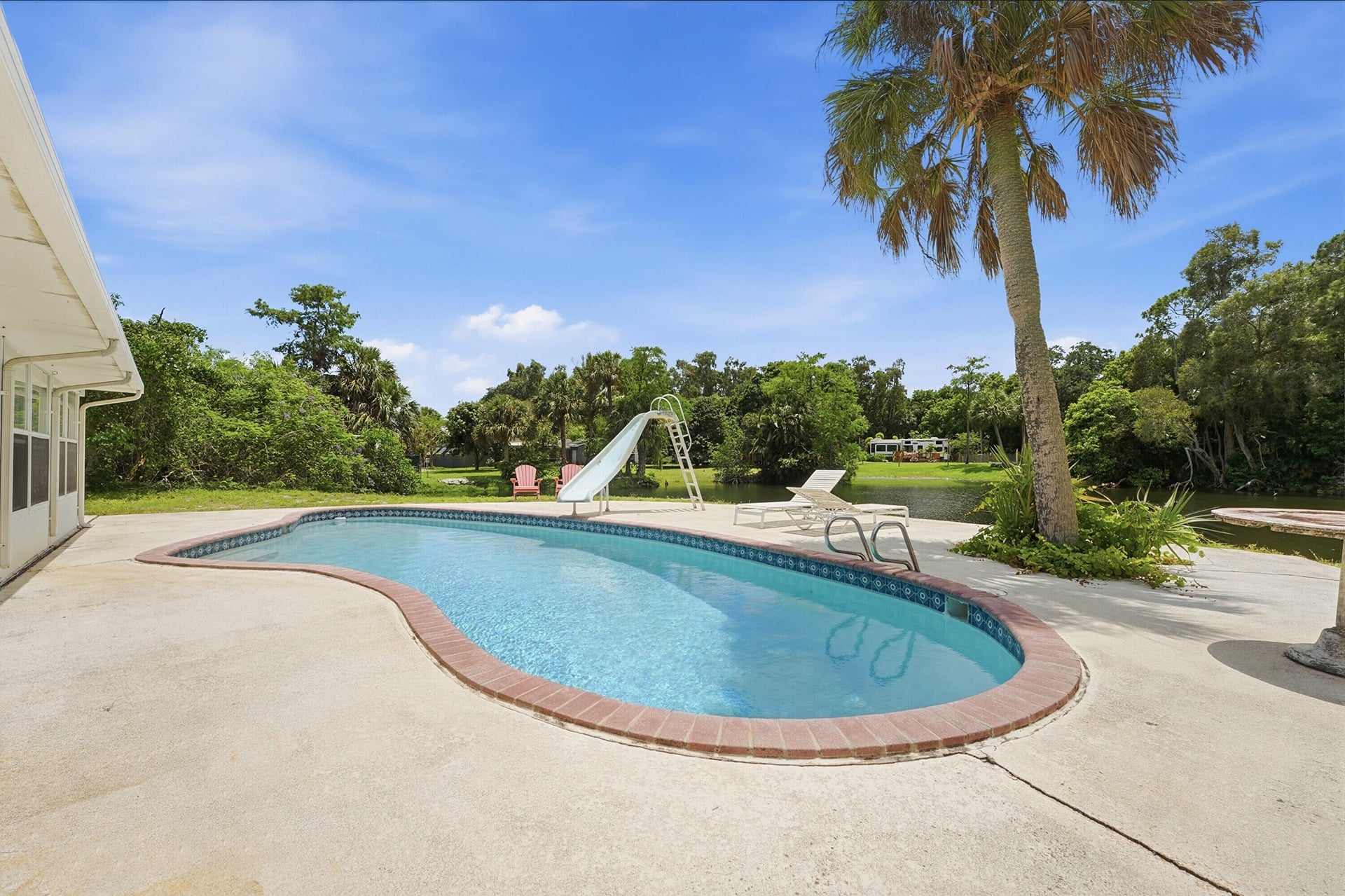 Residence photo 5