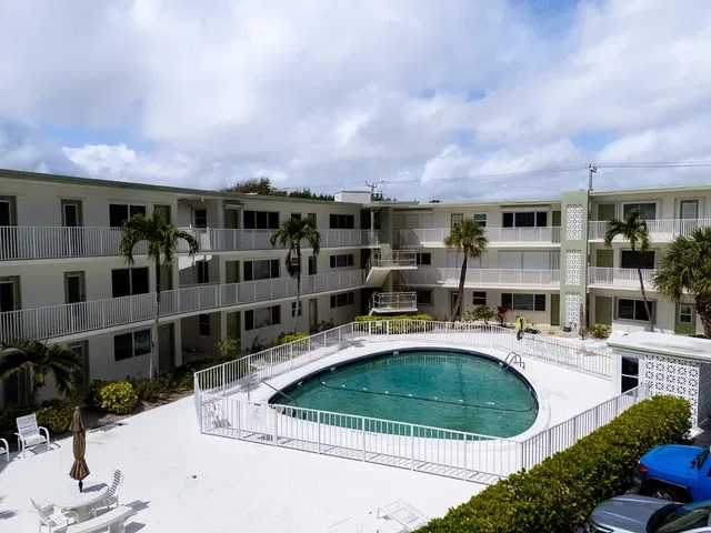 Singer Island Unit 109 photo 17