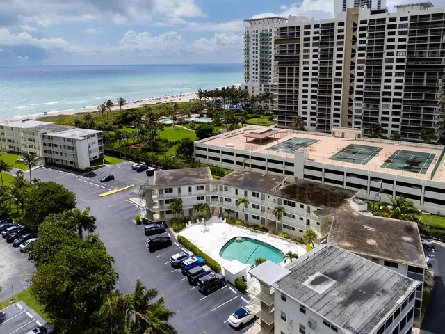 Singer Island Unit 109 photo 19