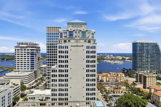 One City Plaza Unit 206 photo 32