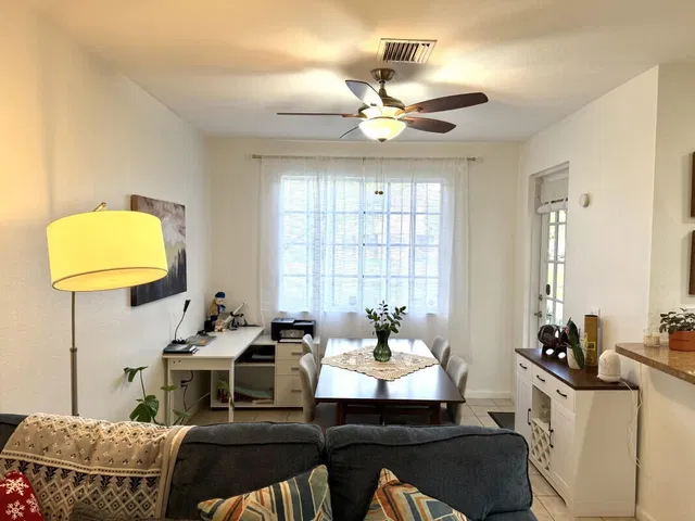  Residence photo 10
