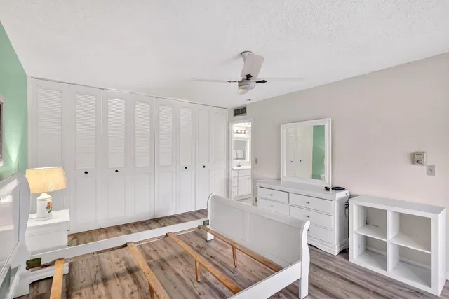 Unit 11-203 photo 20
