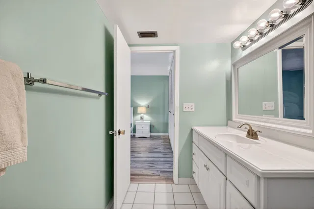 Unit 11-203 photo 24