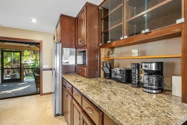  Residence photo 18
