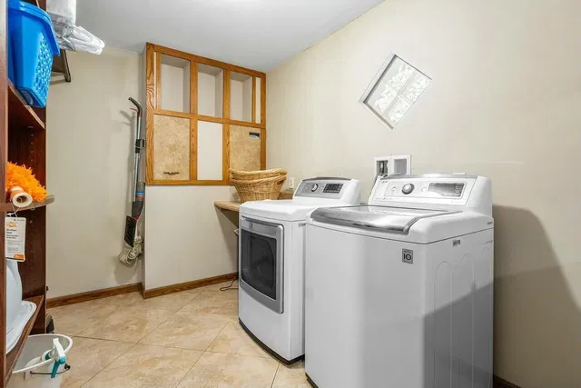  Residence photo 27