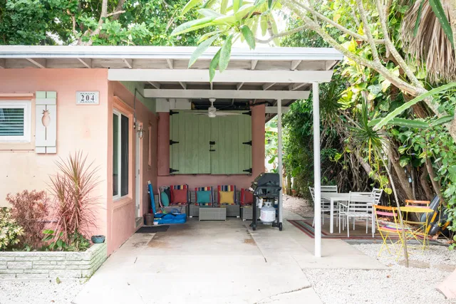 Residence photo 2