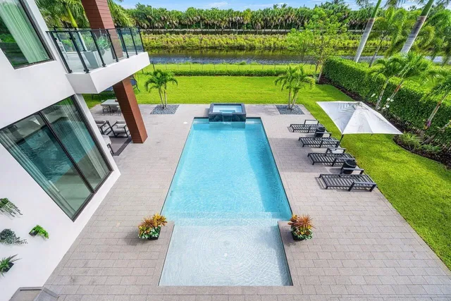 Boca Bridges Residence photo 27