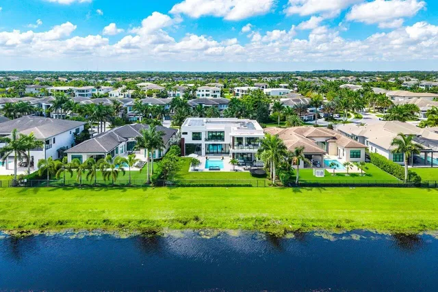 Boca Bridges Residence photo 64