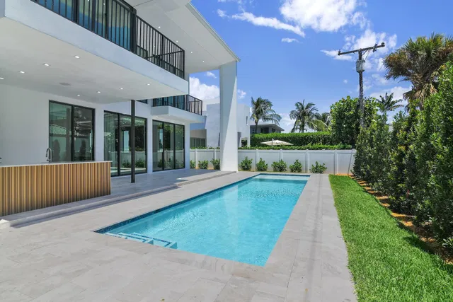 Residence photo 5