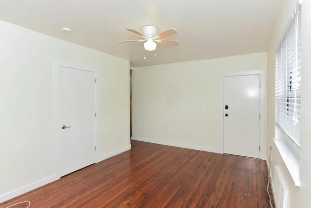  Unit 5 photo 5