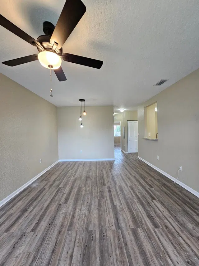 Unit 322 photo 2