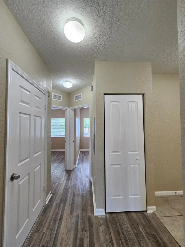 Unit 322 photo 14