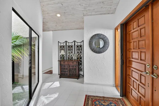Residence photo 5
