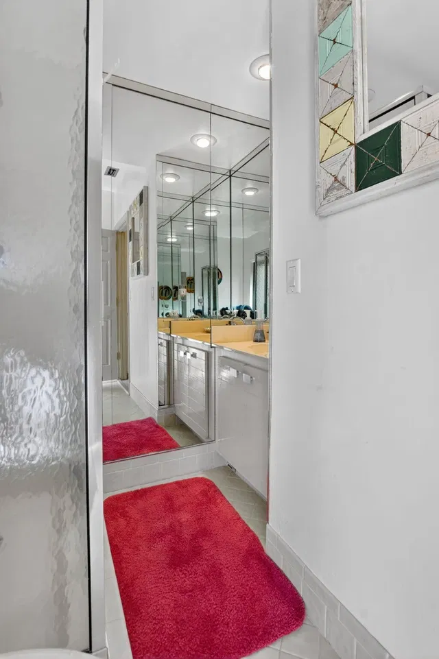 Residence photo 47