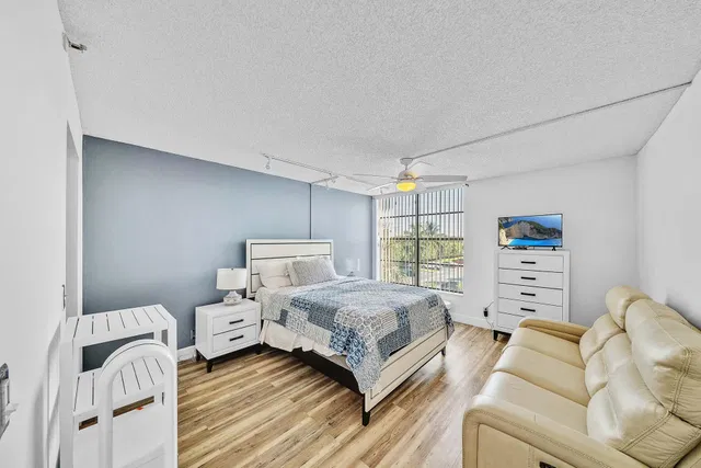 Boca Raton Unit 3010 photo 27