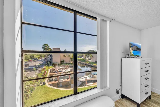Boca Raton Unit 3010 photo 31