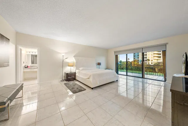 Martinique Singer Island Unit 6 photo 12