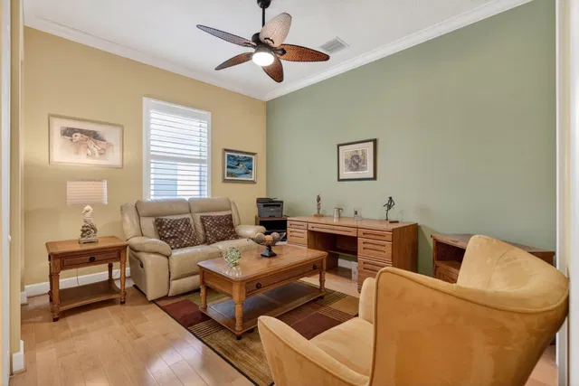 Residence photo 21