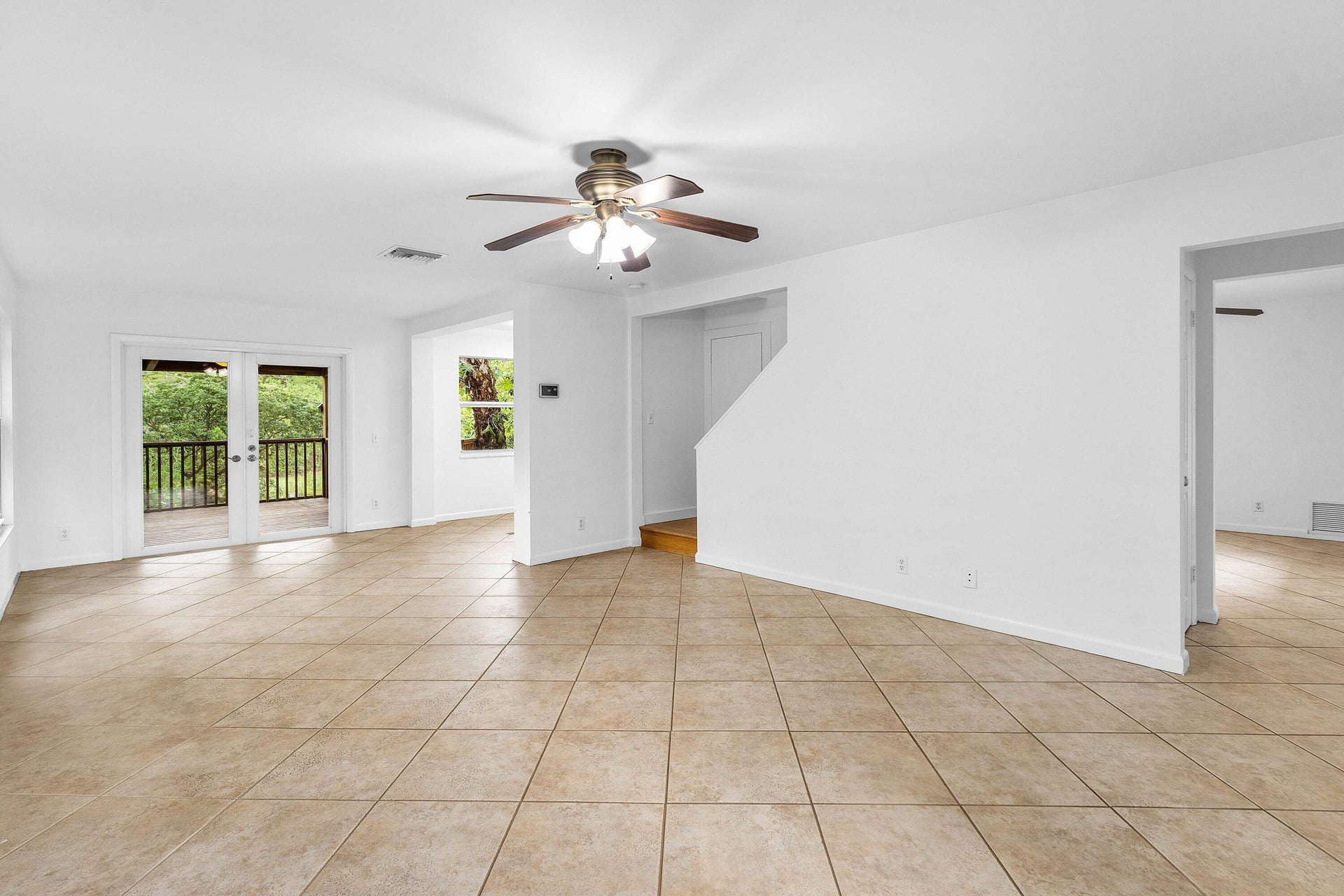 Residence photo 12